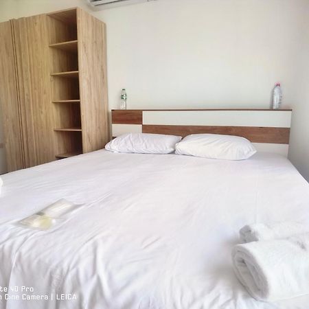 115 Townhouse Hotel Ban Khlong Krang Kültér fotó