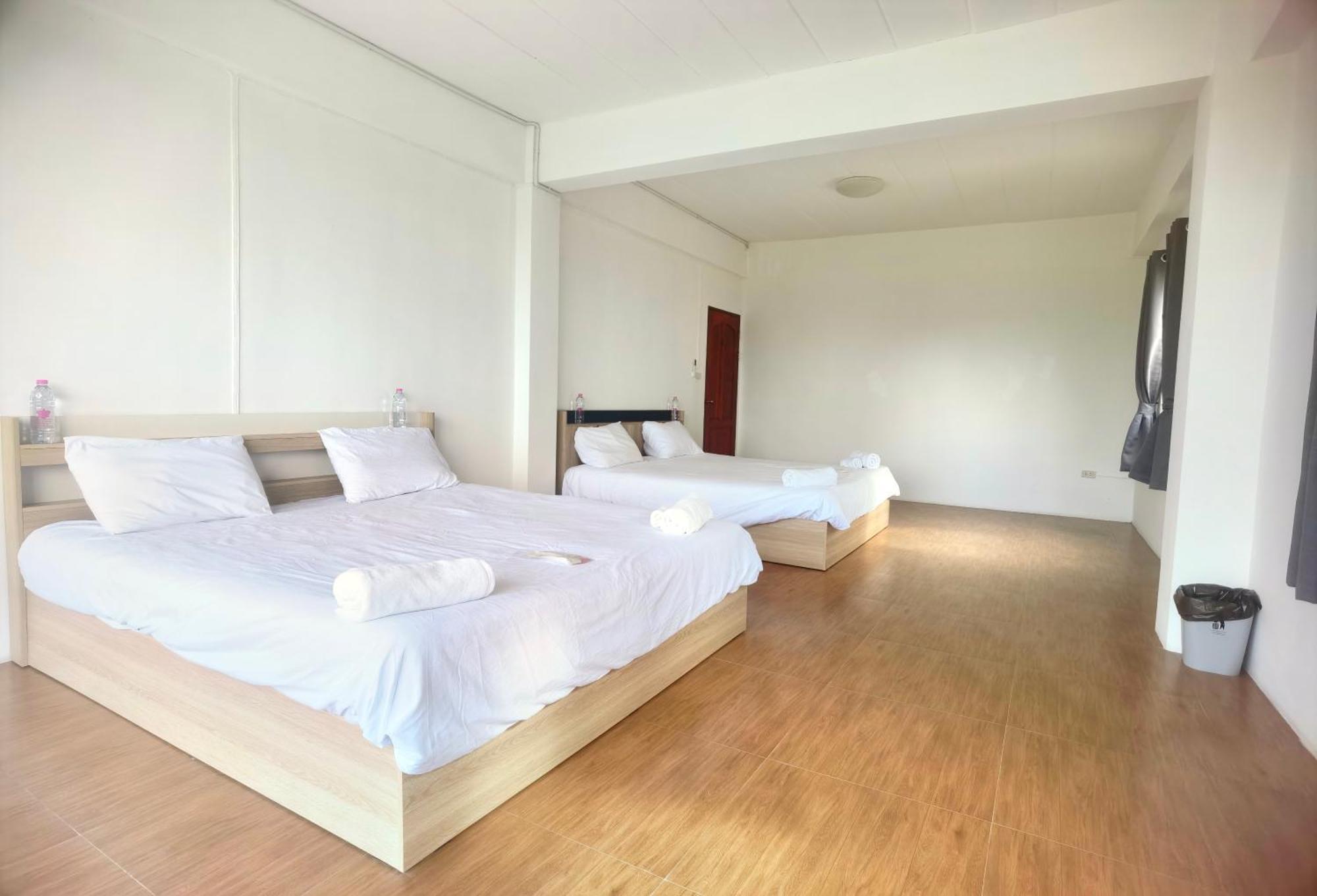 115 Townhouse Hotel Ban Khlong Krang Kültér fotó