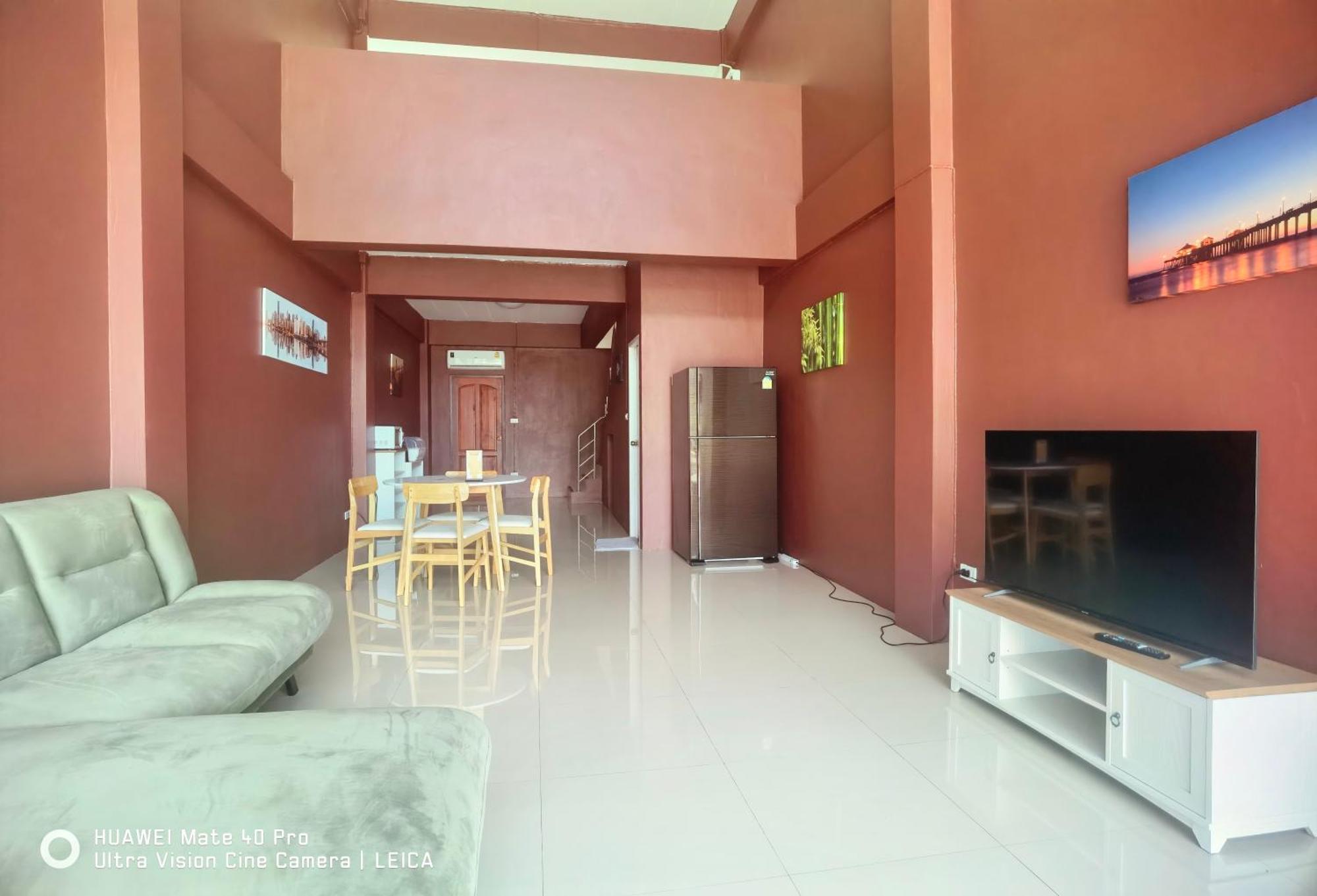 115 Townhouse Hotel Ban Khlong Krang Kültér fotó