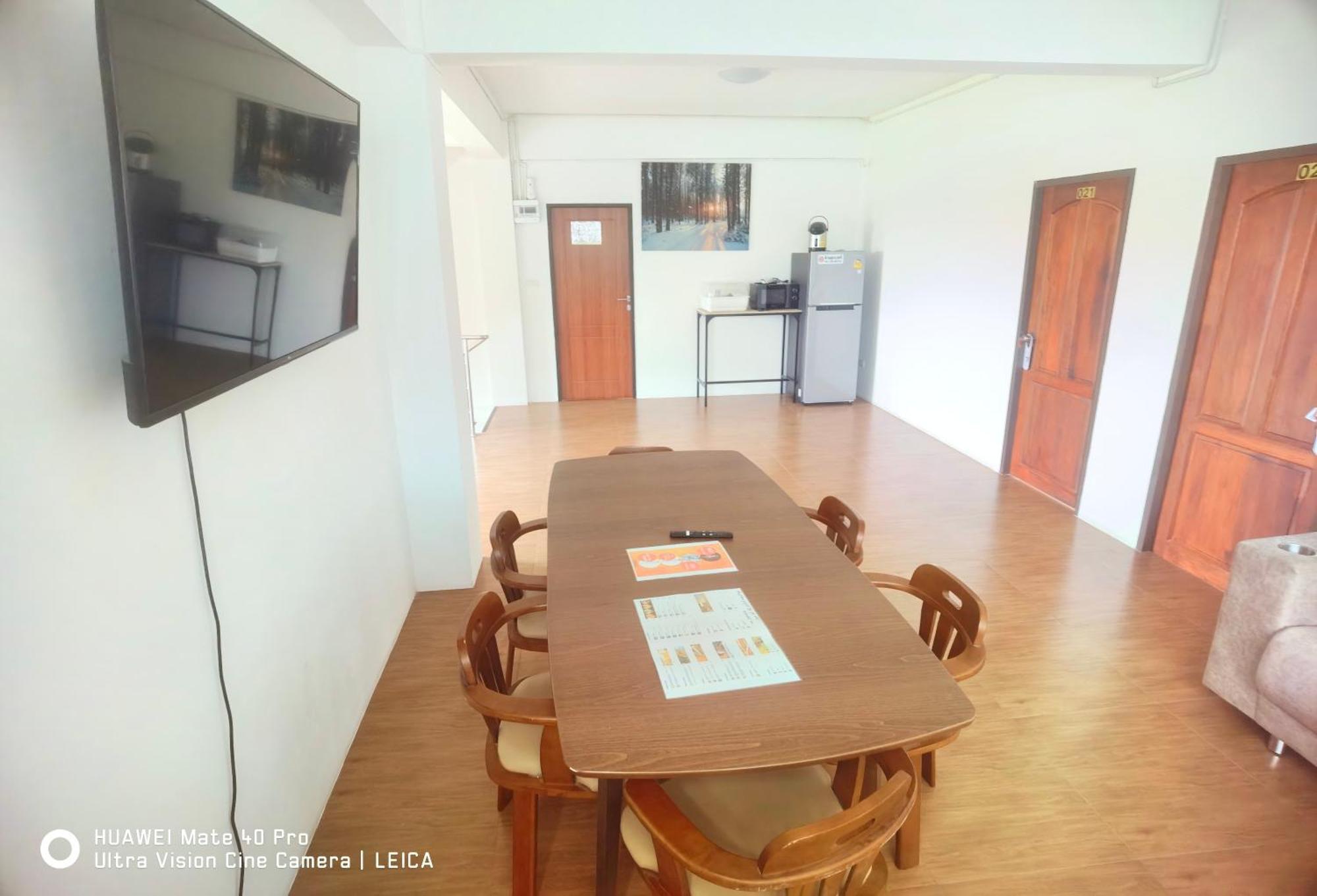 115 Townhouse Hotel Ban Khlong Krang Kültér fotó