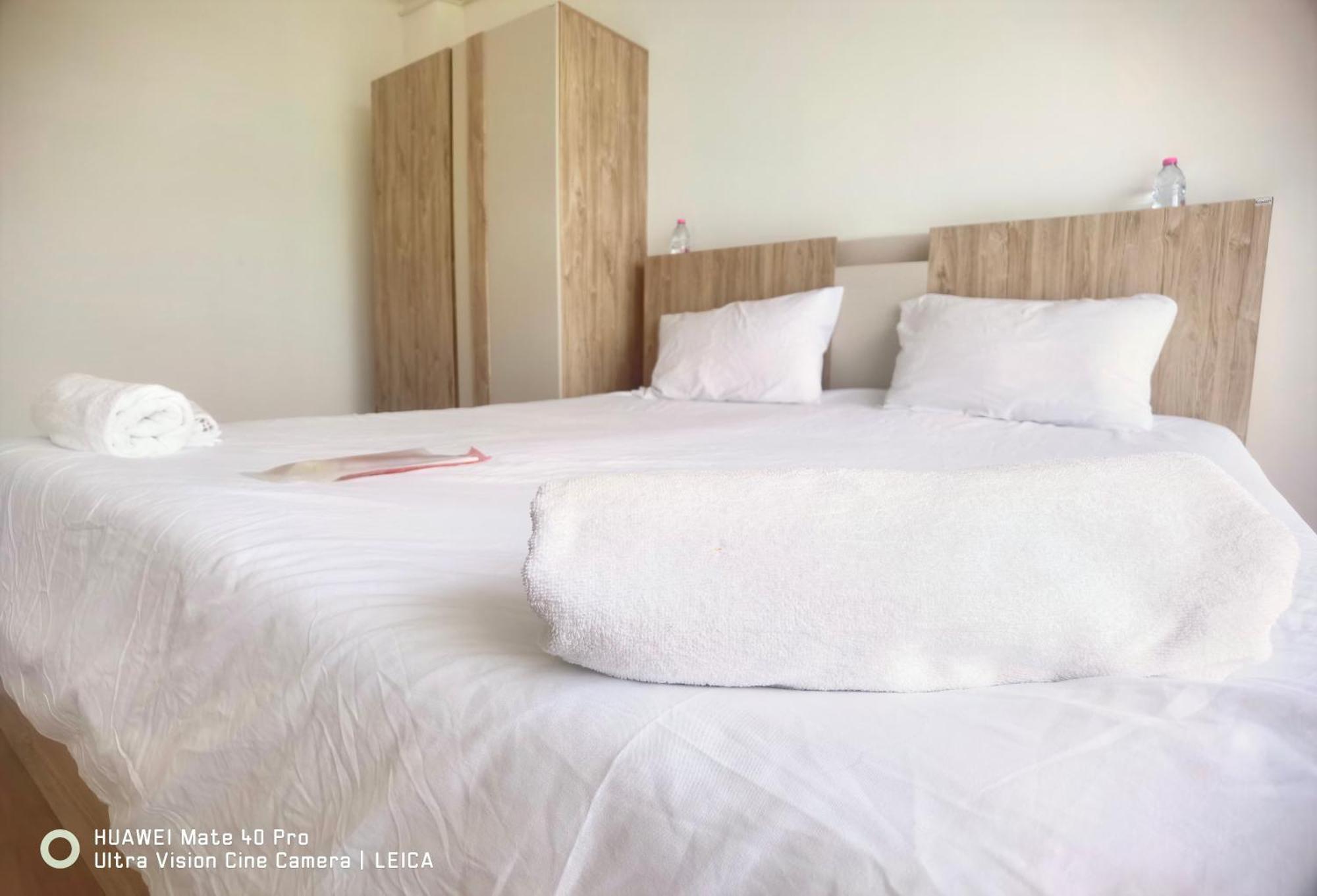 115 Townhouse Hotel Ban Khlong Krang Kültér fotó
