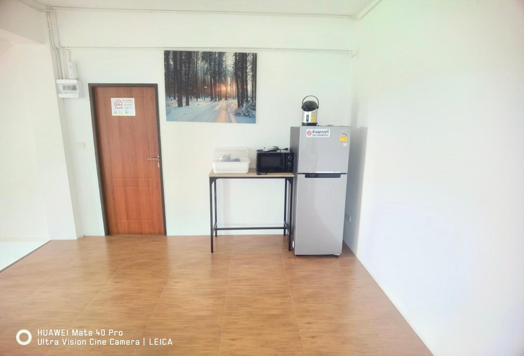 115 Townhouse Hotel Ban Khlong Krang Kültér fotó