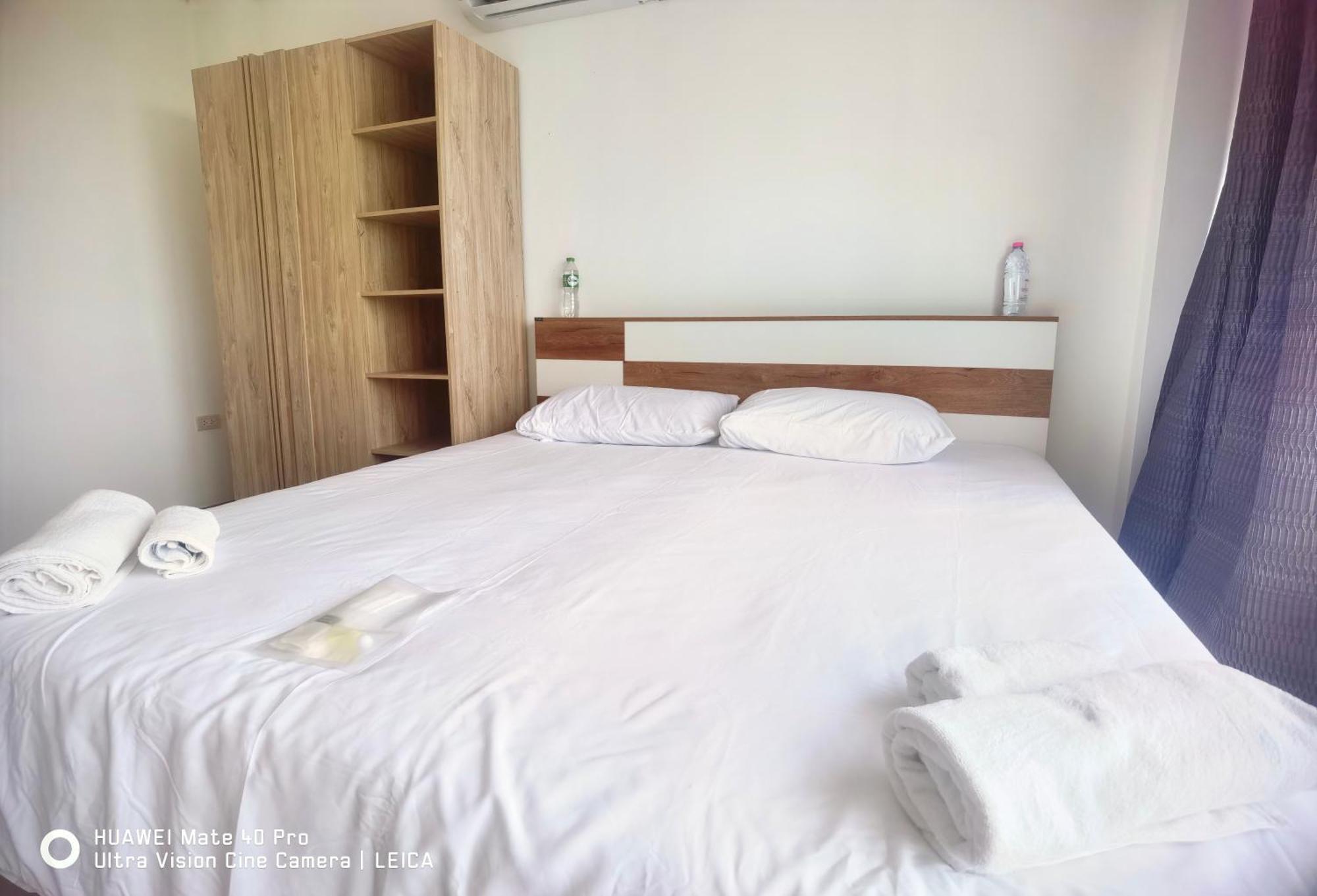 115 Townhouse Hotel Ban Khlong Krang Kültér fotó