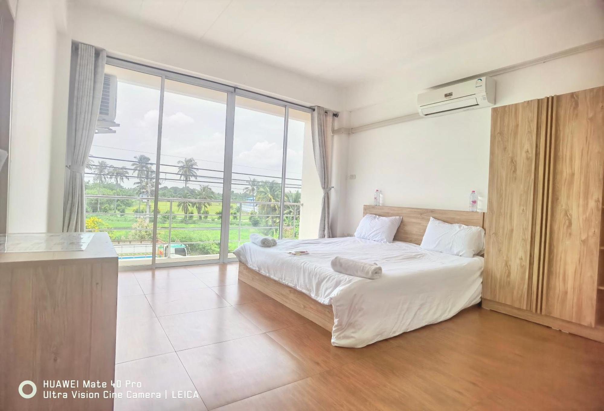 115 Townhouse Hotel Ban Khlong Krang Kültér fotó