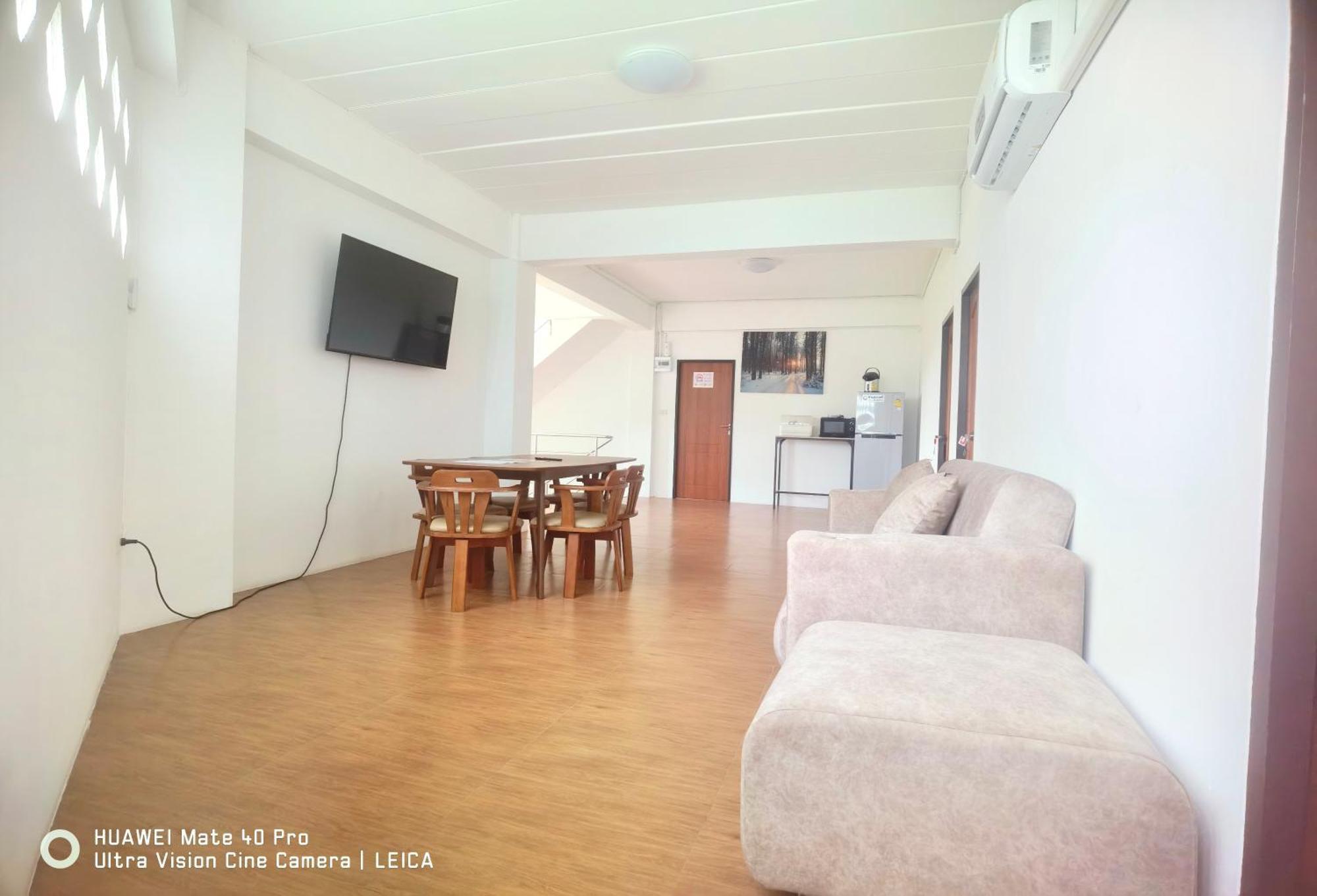 115 Townhouse Hotel Ban Khlong Krang Kültér fotó