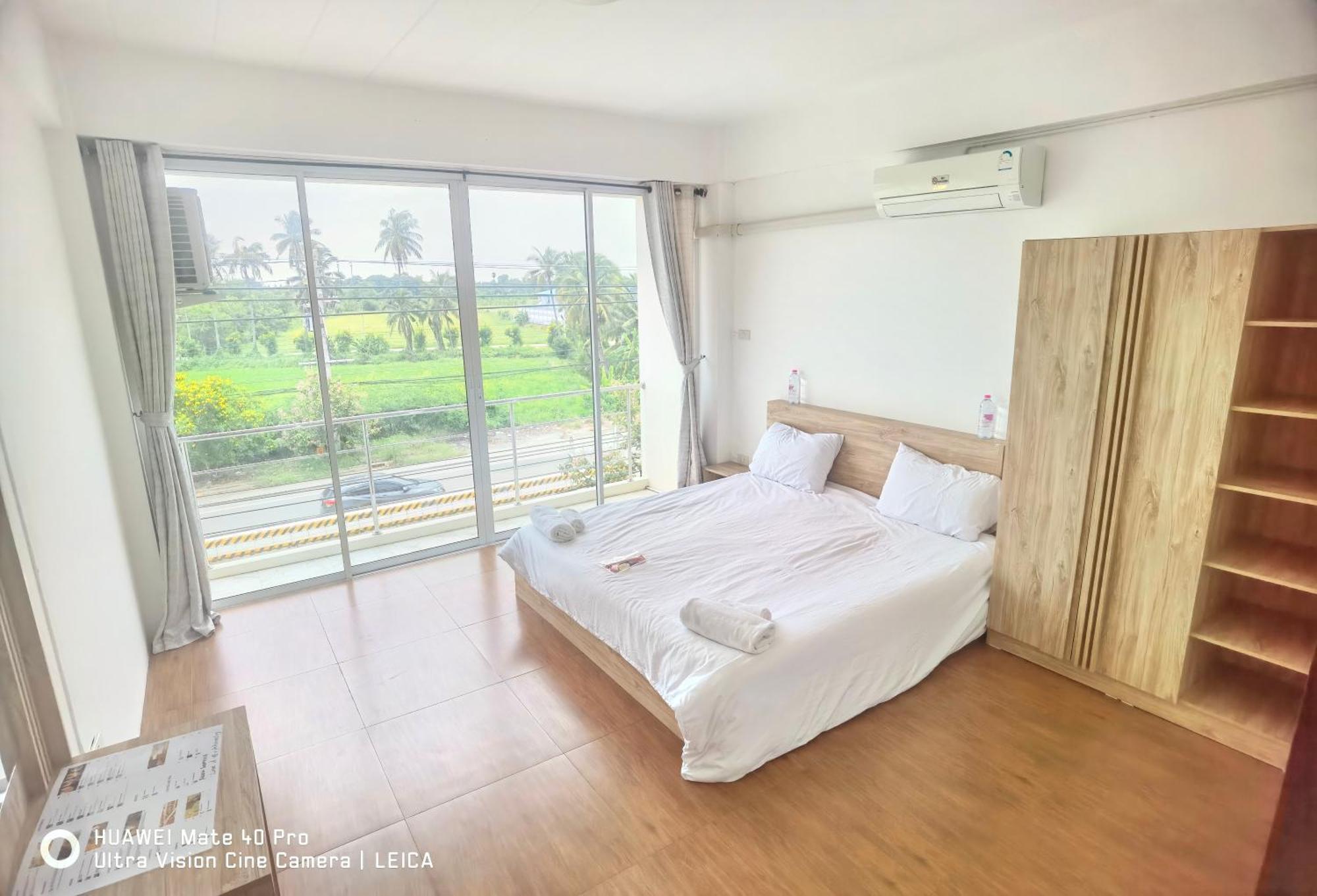 115 Townhouse Hotel Ban Khlong Krang Kültér fotó